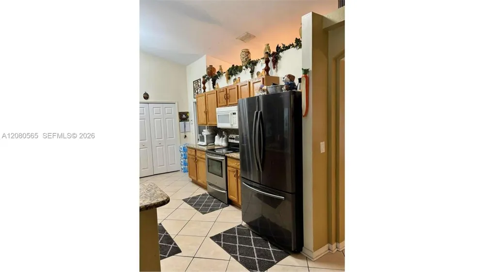 1122 MCKINLEY AVE Lehigh Acres, FL 33972