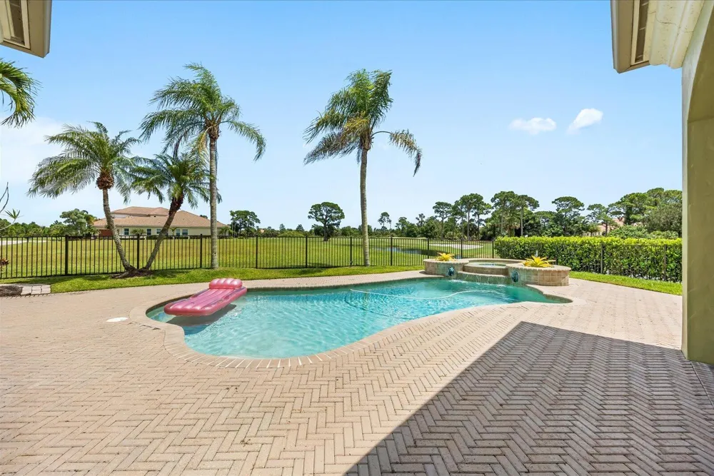 117 SE SAN PRIVERNO Port St. Lucie, FL 34984