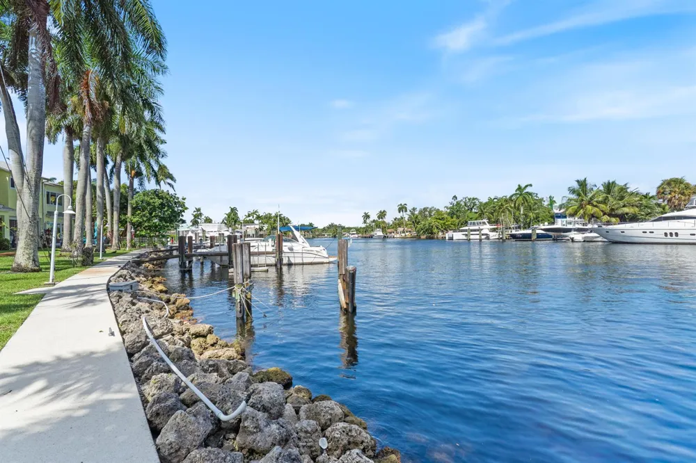 517 SW 7th Avenue Fort Lauderdale, FL 33315