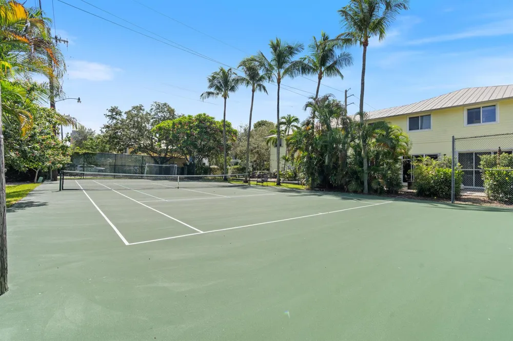 517 SW 7th Avenue Fort Lauderdale, FL 33315