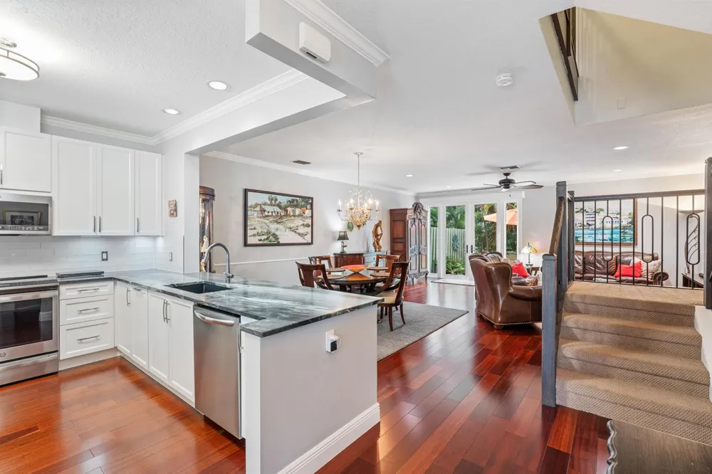 517 SW 7th Avenue Fort Lauderdale, FL 33315