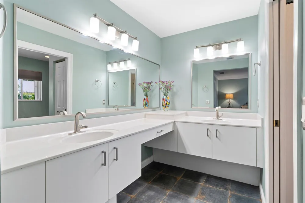 517 SW 7th Avenue Fort Lauderdale, FL 33315