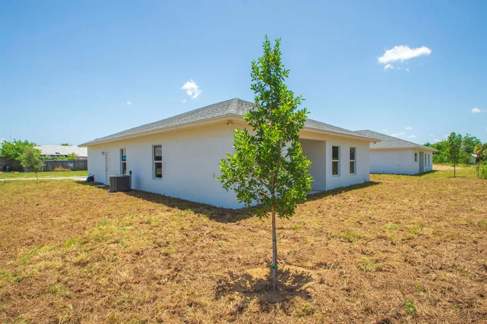 926 7TH Vero Beach, FL 32962