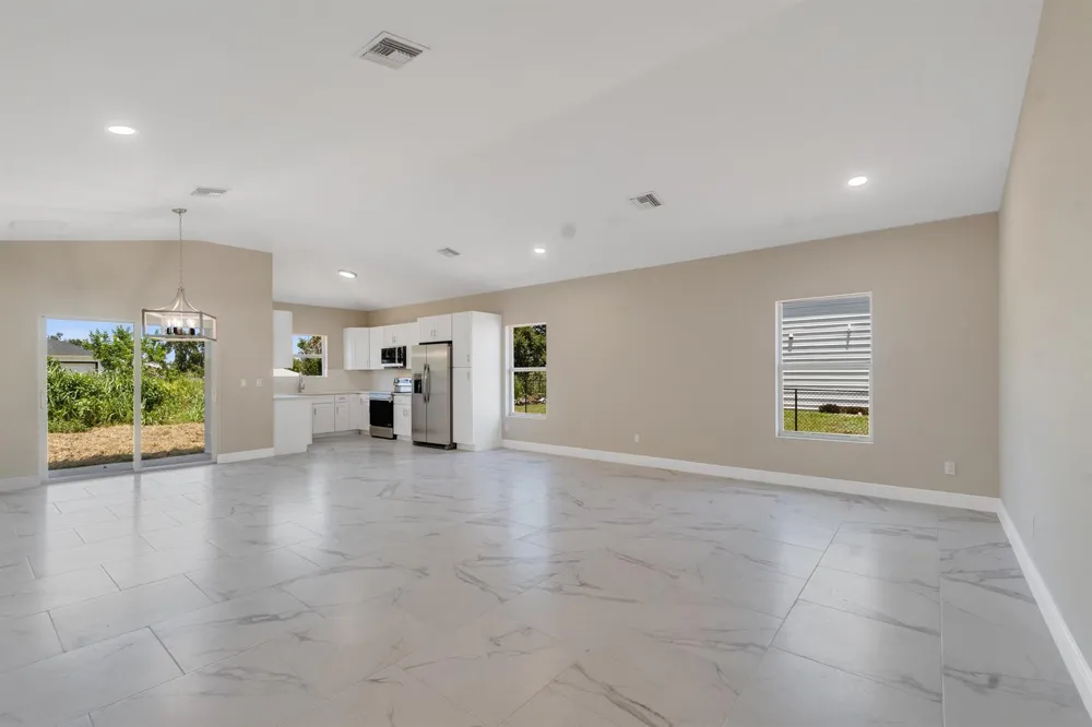 926 7TH Vero Beach, FL 32962