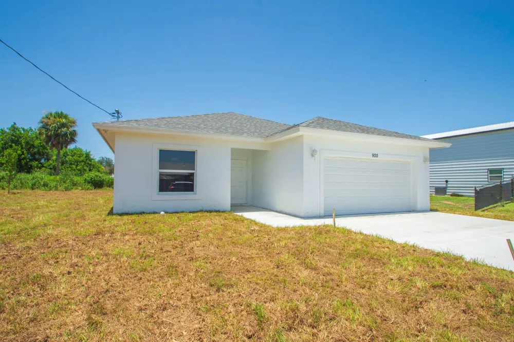 926 7TH Vero Beach, FL 32962