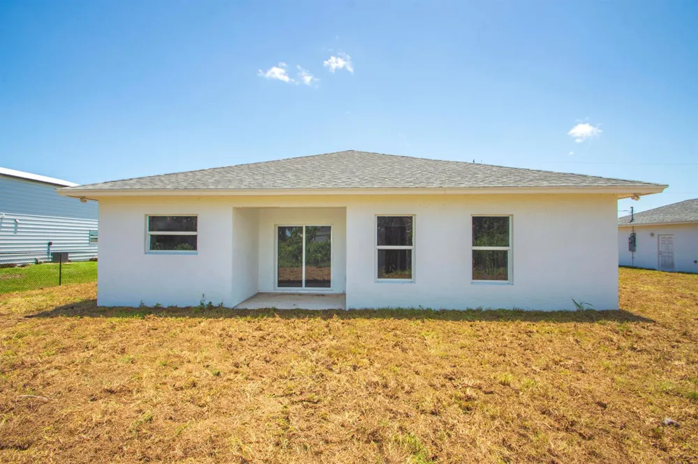 926 7TH Vero Beach, FL 32962
