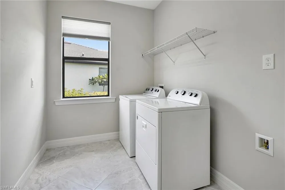 11752 Bowes Circle Fort Myers, FL 33913
