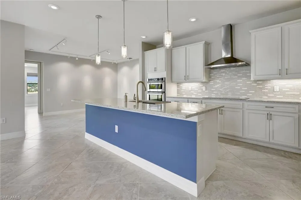 11752 Bowes Circle Fort Myers, FL 33913