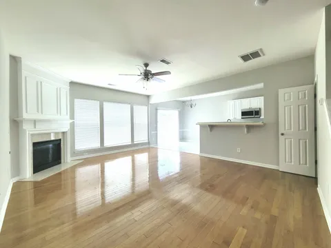212 Brushy Creek Ln