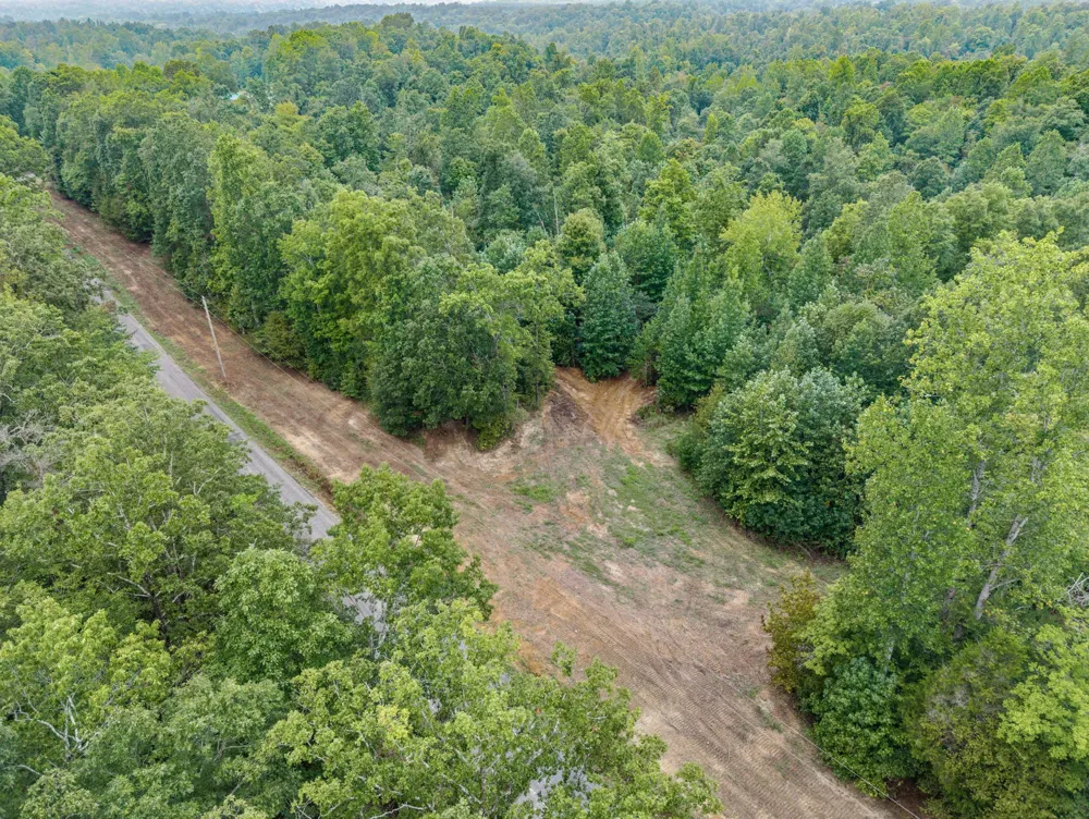 1 Freeman Fielder Rd Stewart, TN 37175