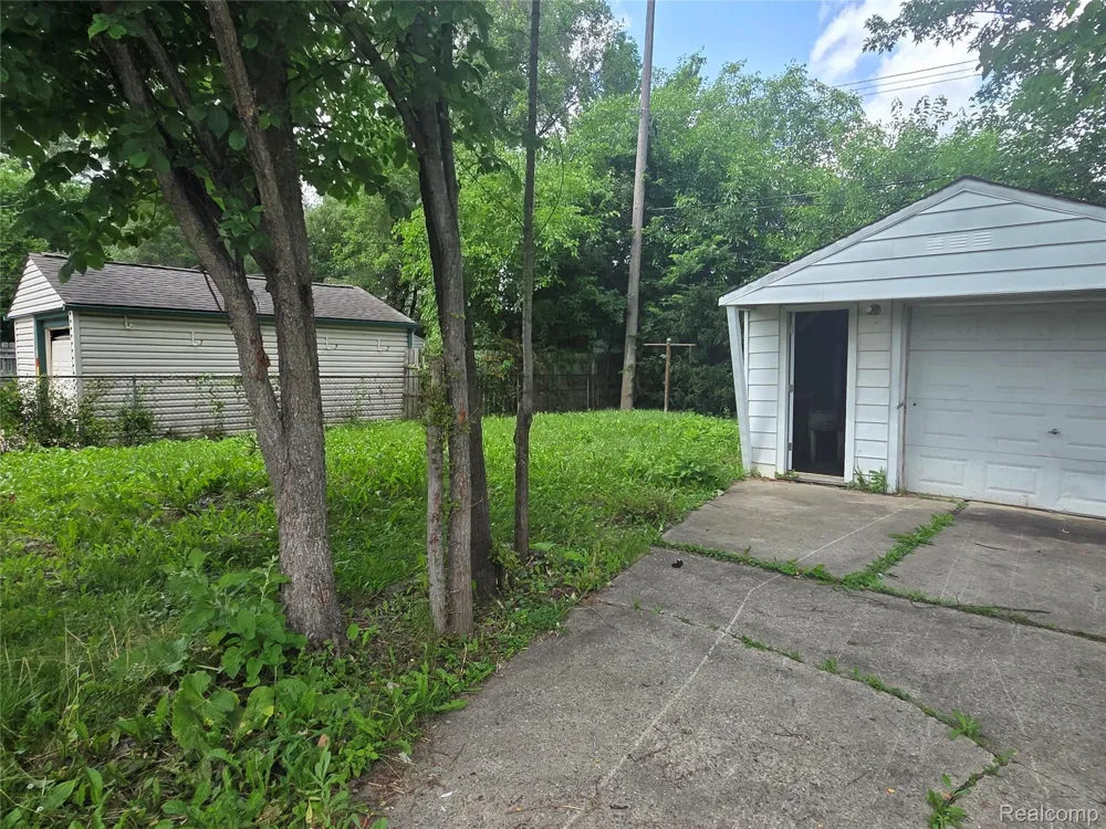 19759 McCormick Street Detroit City, MI 48224