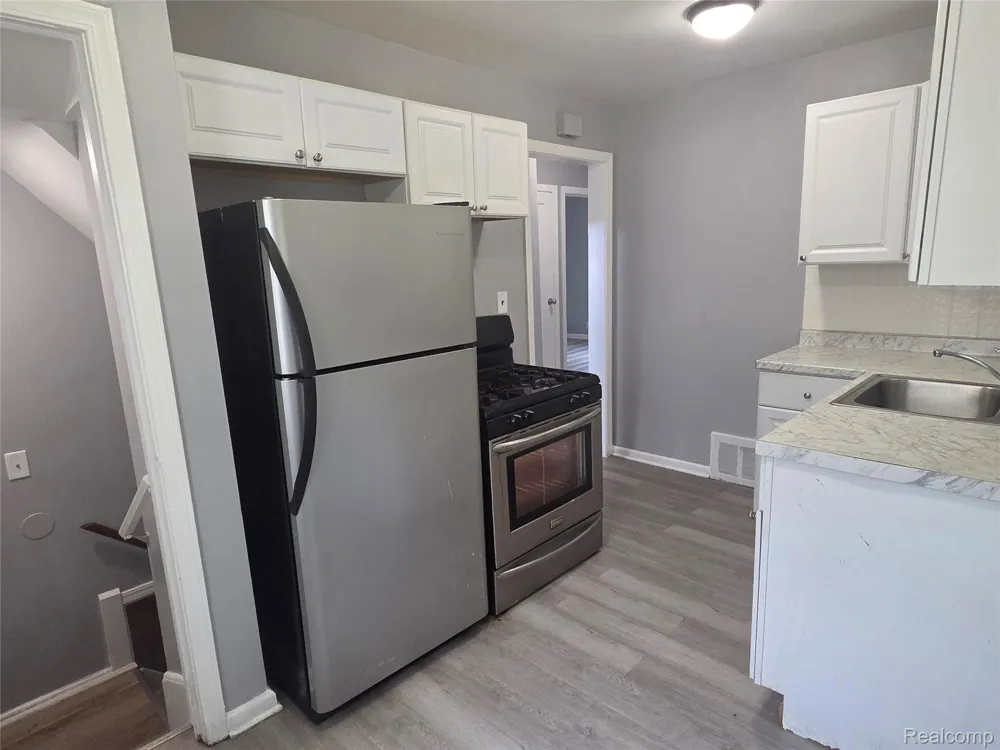 19759 McCormick Street Detroit City, MI 48224