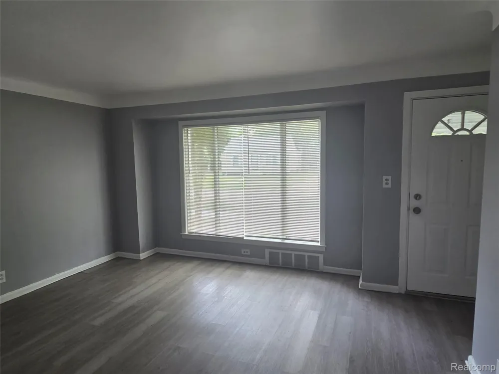 19759 McCormick Street Detroit City, MI 48224
