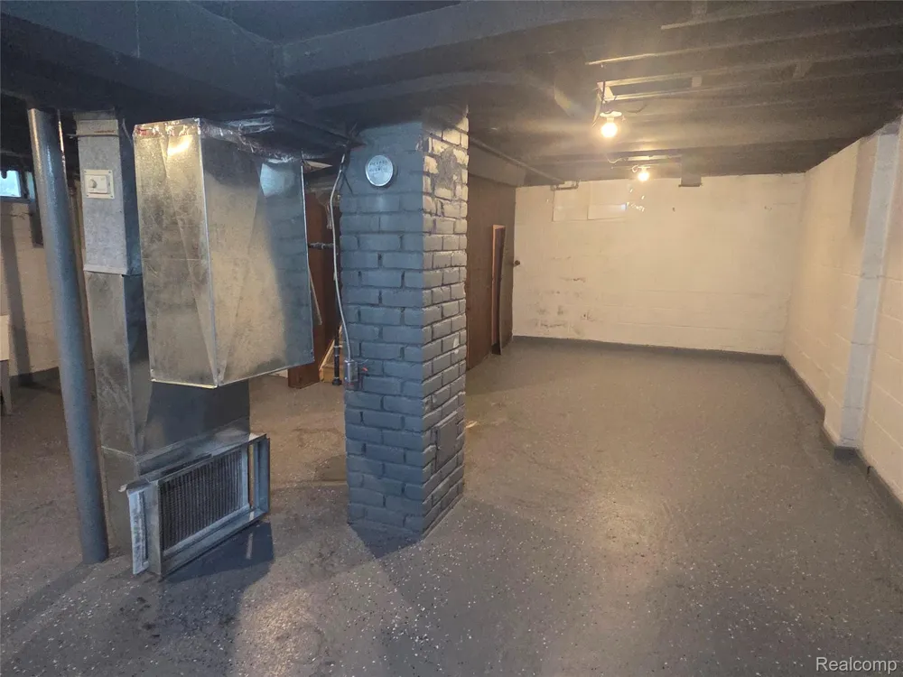 19759 McCormick Street Detroit City, MI 48224
