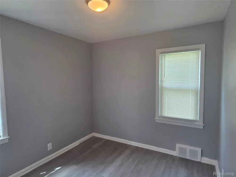 19759 McCormick Street Detroit City, MI 48224