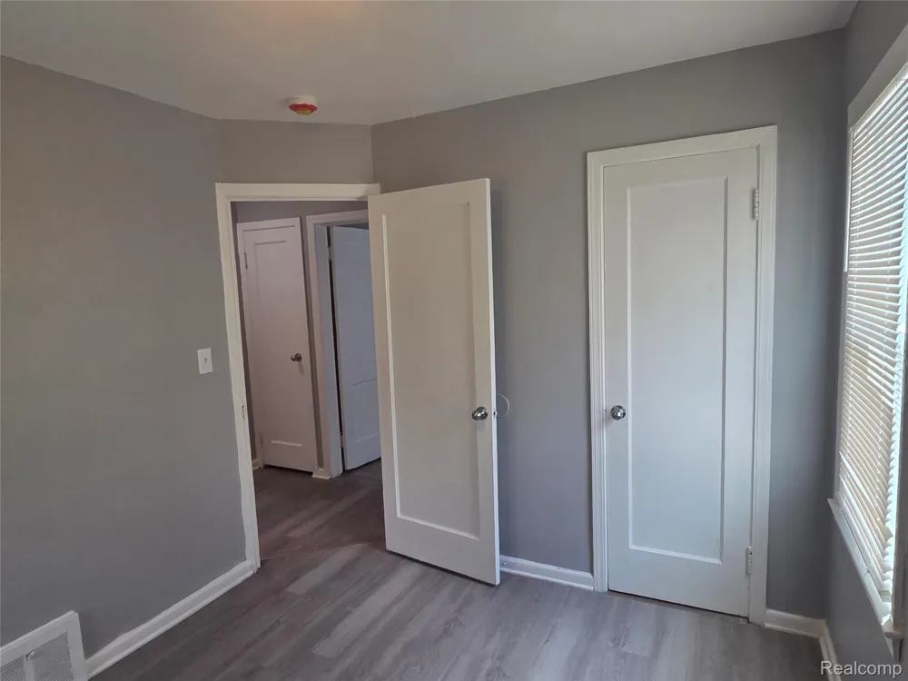 19759 McCormick Street Detroit City, MI 48224