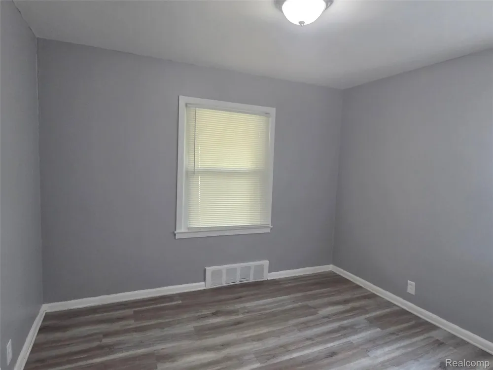 19759 McCormick Street Detroit City, MI 48224