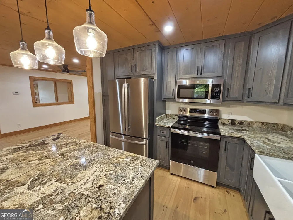 251 Walnut RD Blairsville, GA 30512