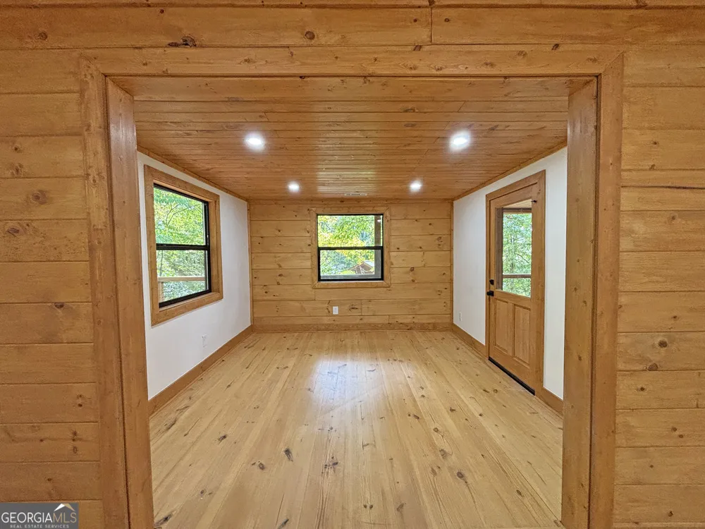 251 Walnut RD Blairsville, GA 30512