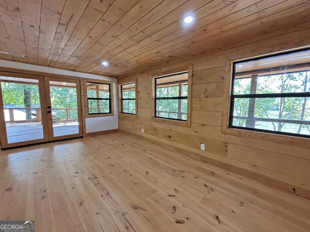 251 Walnut RD Blairsville, GA 30512