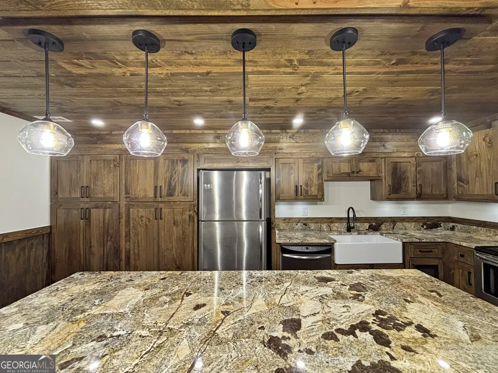 251 Walnut RD Blairsville, GA 30512