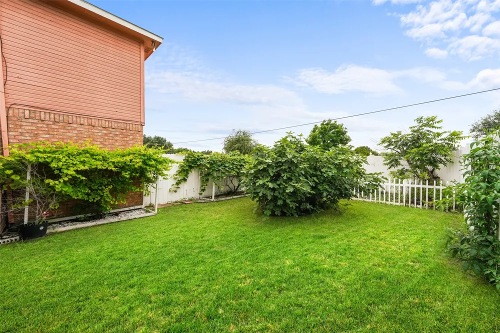1521 Curtis Lane Cedar Hill, TX 75104