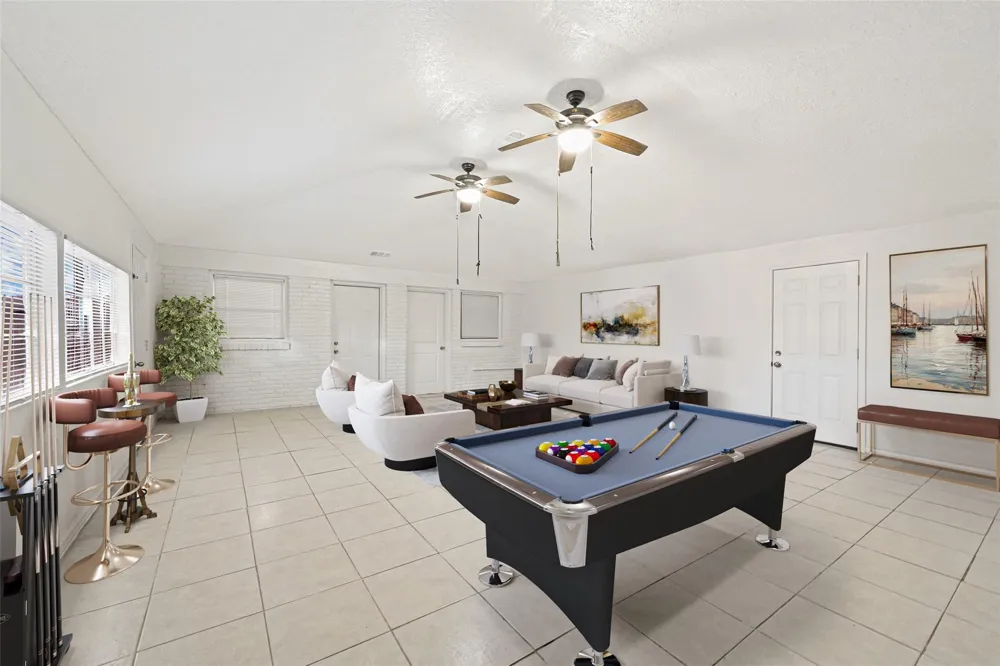 119 West Avenue Pasadena, TX 77502
