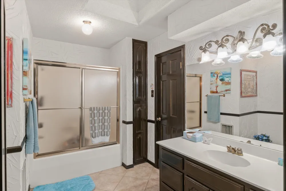 407 Vz County Road 1711 Grand Saline, TX 75140