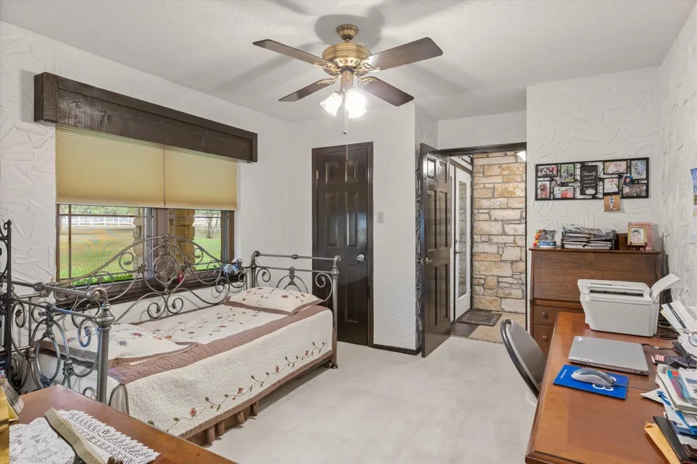 407 Vz County Road 1711 Grand Saline, TX 75140