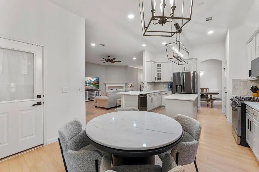 31 Canoe Birch Place The Woodlands, TX 77382
