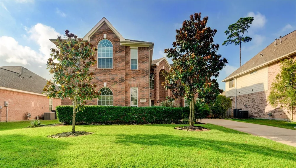 9115 Memorial Valley Drive Spring, TX 77379