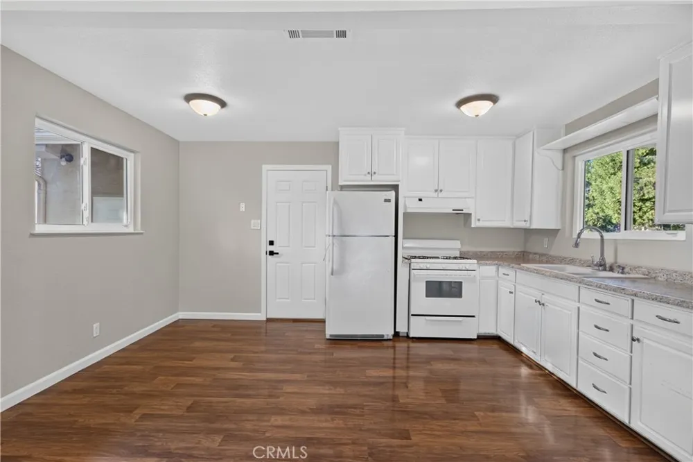 997 Bel Air Merced, CA 95340
