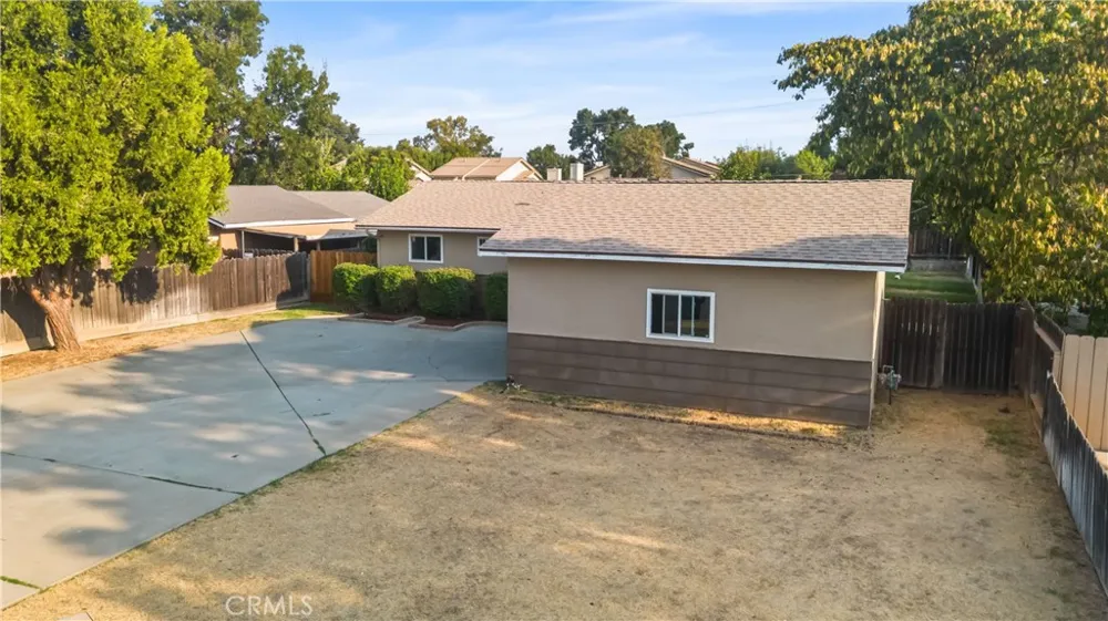 997 Bel Air Merced, CA 95340