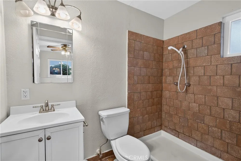 997 Bel Air Merced, CA 95340