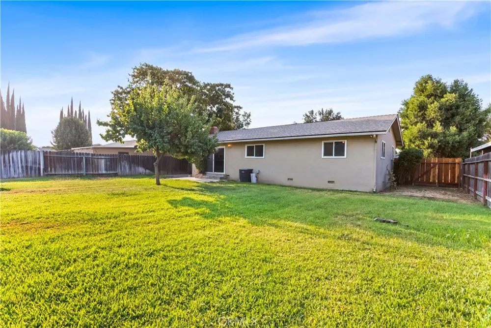 997 Bel Air Merced, CA 95340