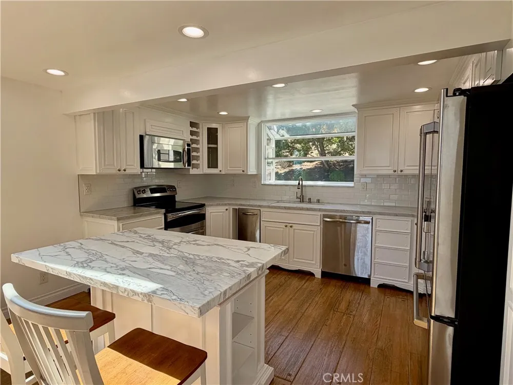 28270 Rey De Copas Malibu, CA 90265