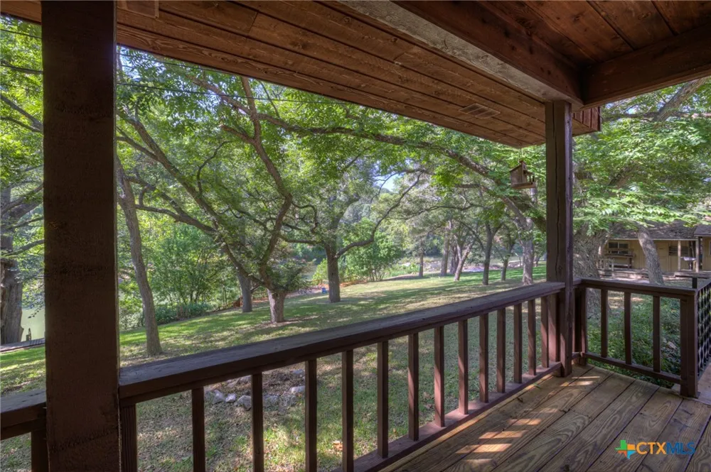 1380 Ponderosa Drive New Braunfels, TX 78132