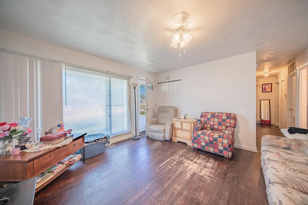 1355 Desoto Avenue Ypsilanti, MI 48198
