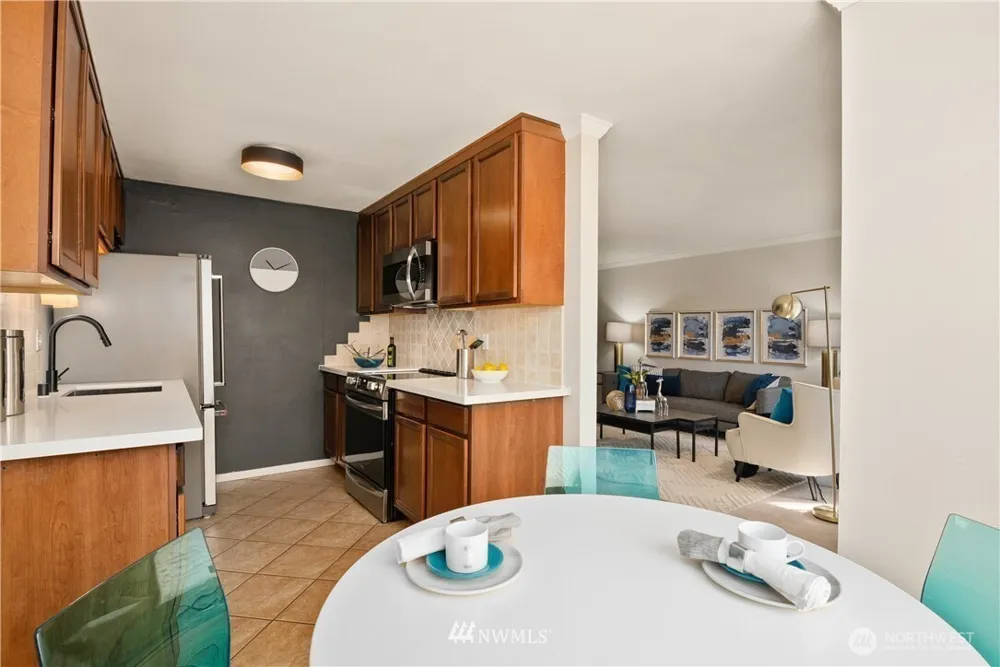 1422 NW 63rd Street #202 Seattle, WA 98107