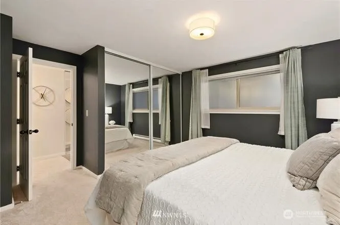 1422 NW 63rd Street #202 Seattle, WA 98107