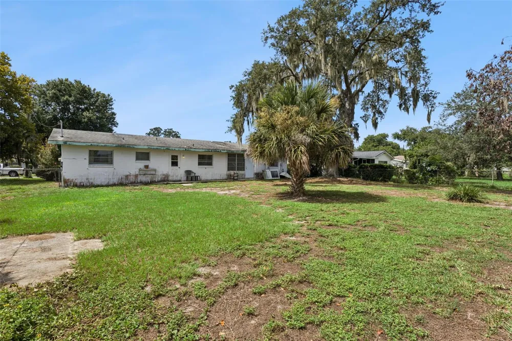 3251 OAK HILL ROAD Mount Dora, FL 32757
