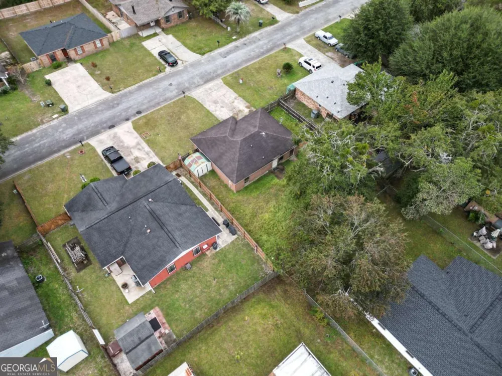 251 Garden CIR Hinesville, GA 31313