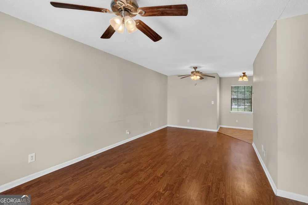 251 Garden CIR Hinesville, GA 31313