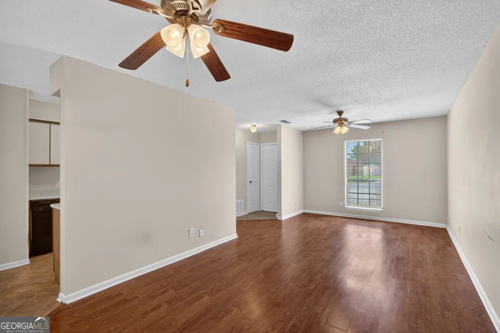 251 Garden CIR Hinesville, GA 31313
