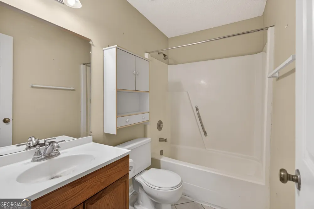 251 Garden CIR Hinesville, GA 31313