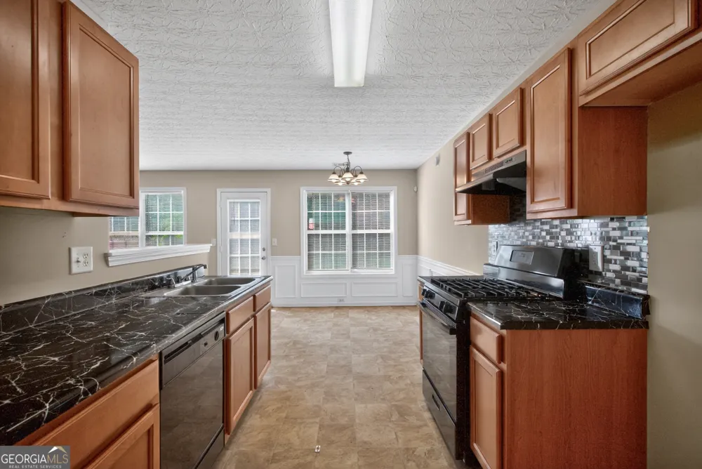 578 Shadow Lake DR Lithonia, GA 30058