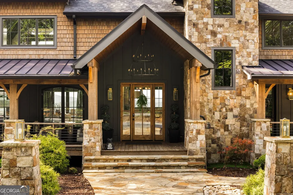 684 Overlook DR Blue Ridge, GA 30513