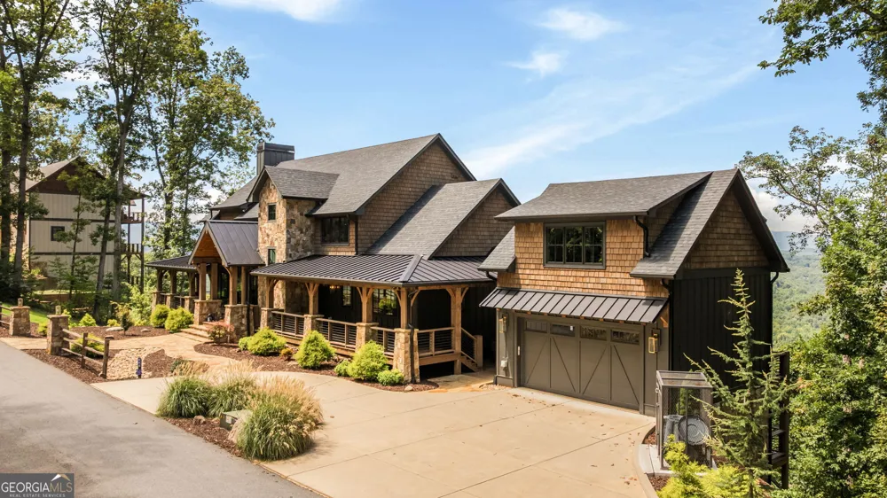 684 Overlook DR Blue Ridge, GA 30513