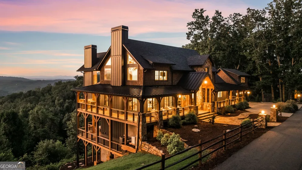 684 Overlook DR Blue Ridge, GA 30513
