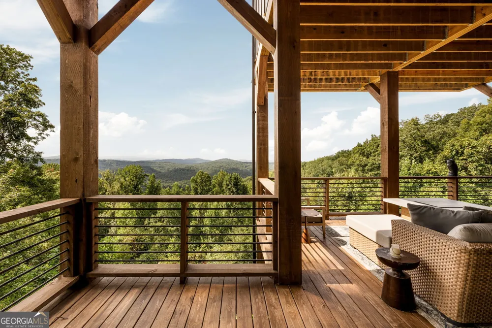 684 Overlook DR Blue Ridge, GA 30513